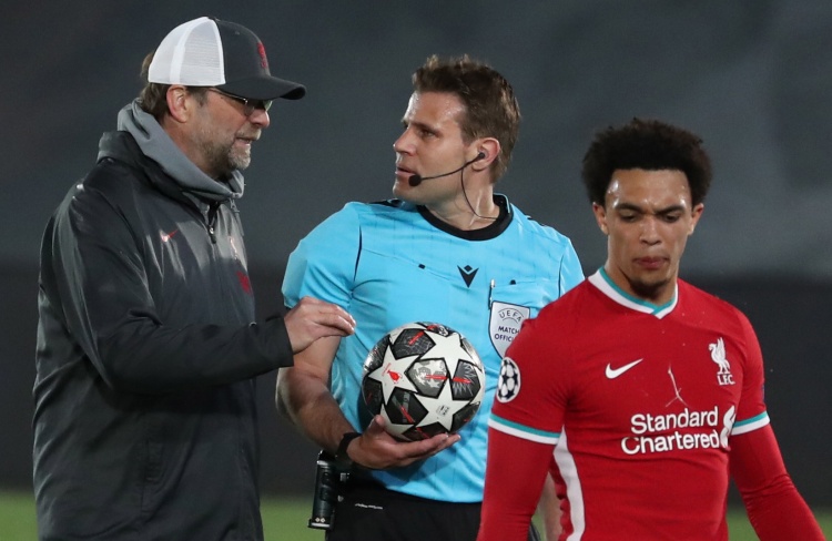 法国男篮新核心展现天赋