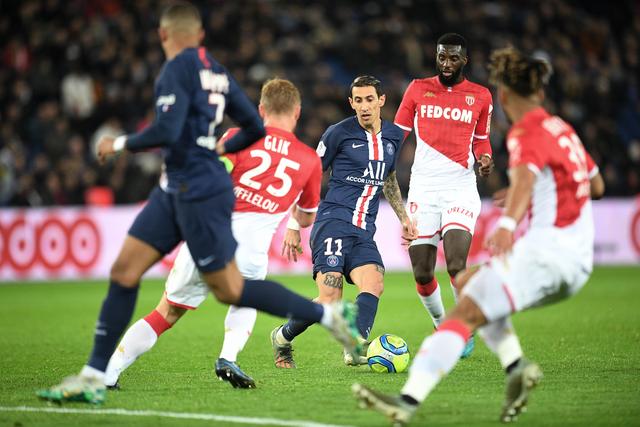 意媒：米兰派球探现场考察亨克18岁前腰卡雷察斯