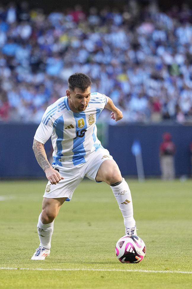 米体：法国电视台取消转播年轻人vs里尔，因前者胸前广告违规