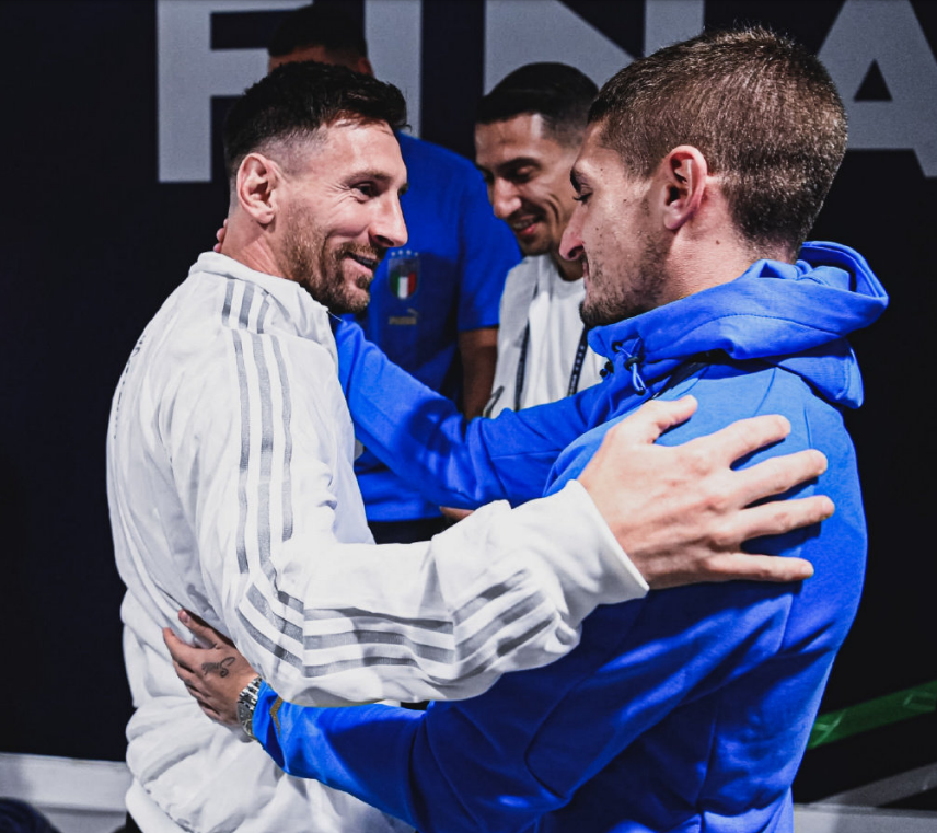 足球英超球队高薪续约门将，球迷满意（英超球队高薪续约门神，球迷叫好）