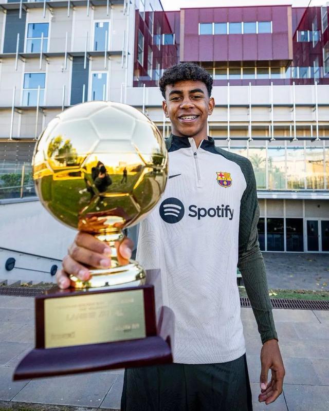 5连败！字母哥缺战雄鹿遭33分狂虐，杨瀚森2分钟0分0板