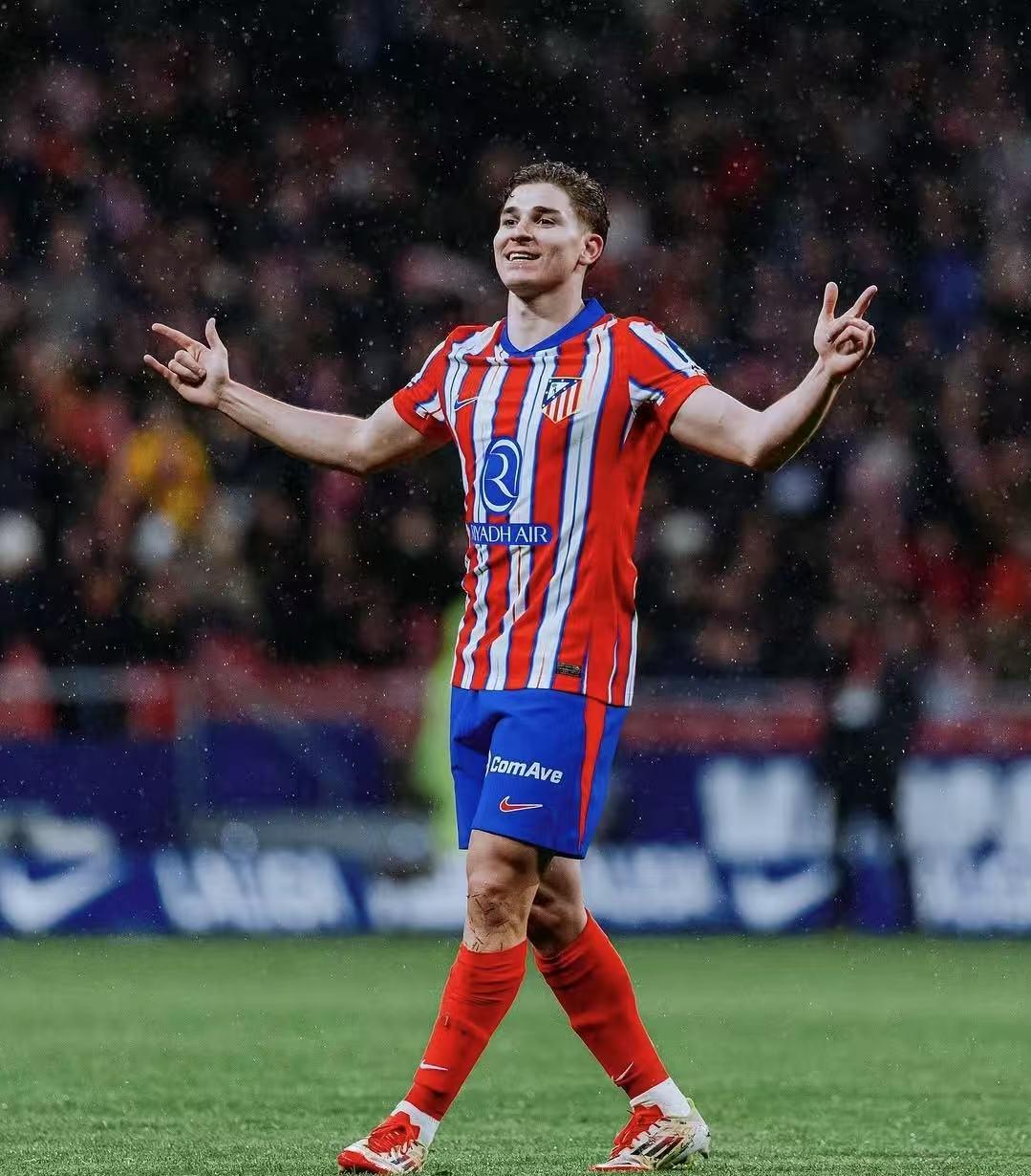 就在今天！26岁姆巴佩2球1助攻 创造69年历史神迹 帮皇马3-0复仇