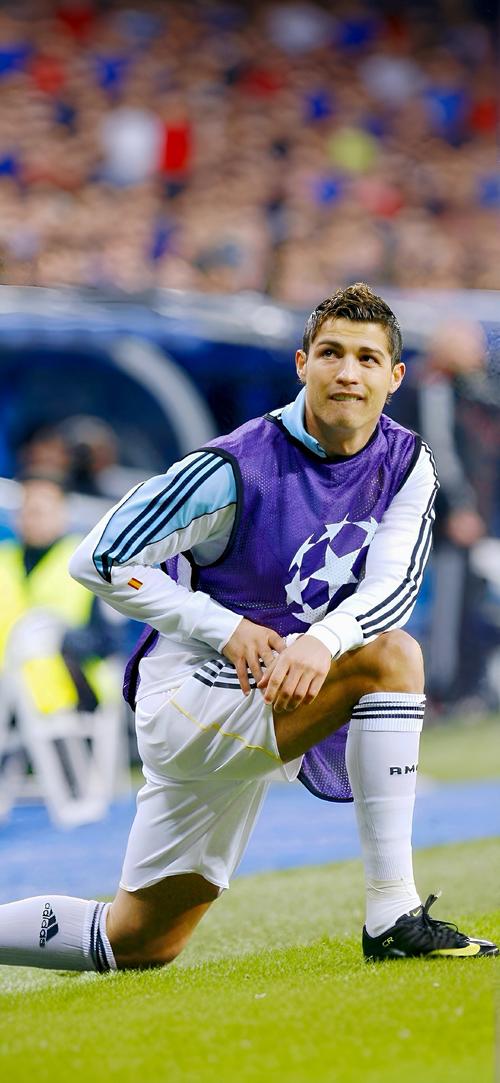 英超-补时绝杀！曼城3-2险胜利兹联，福登双响救主（英超补时绝杀！曼城3-2险胜利兹联，福登梅开二度扛起球队）