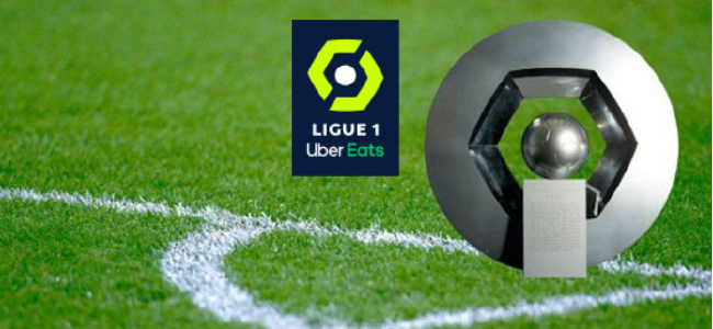 利物浦官网仅放萨拉赫抢圈训练图，未展示其与队友拥抱镜头