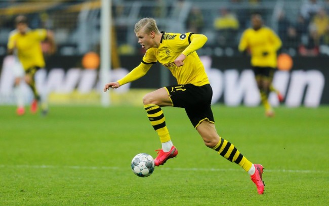 马丁内斯：今天所有球员都表现很出色，直接晋级世界杯很重要（马丁内斯：全队今日发挥出色，直接拿到世界杯资格意义重大）