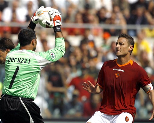 意甲战报：弗拉西奇点射制胜，都灵1-0萨索洛（意甲：弗拉西奇点球建功，都灵1-0力克萨索洛）