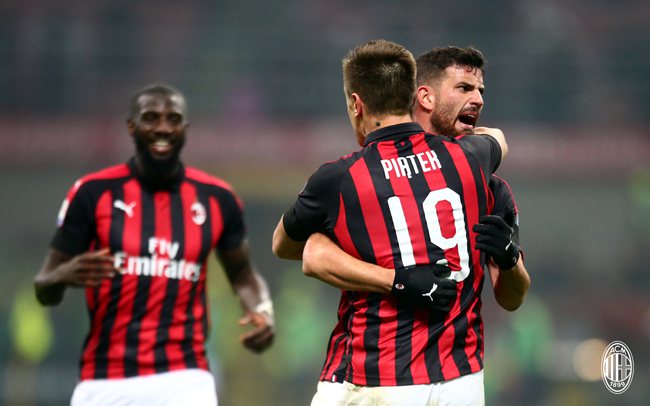 踢球者：拜仁正密切关注格里马尔多，希望其替代格雷罗