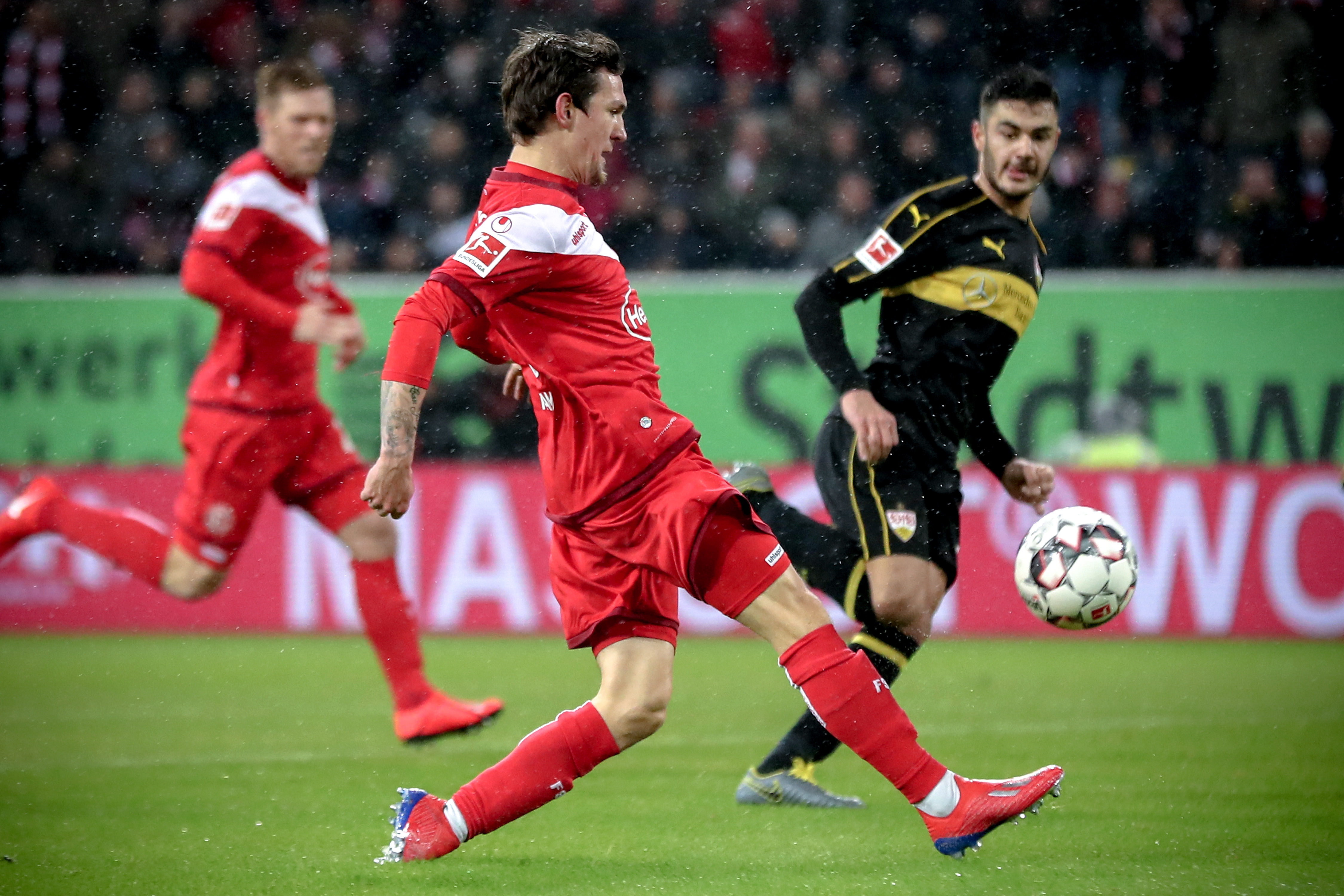 绝杀阿森纳＋斩获联赛5连胜＋跃居积分榜第2位＋各项赛事7连胜！