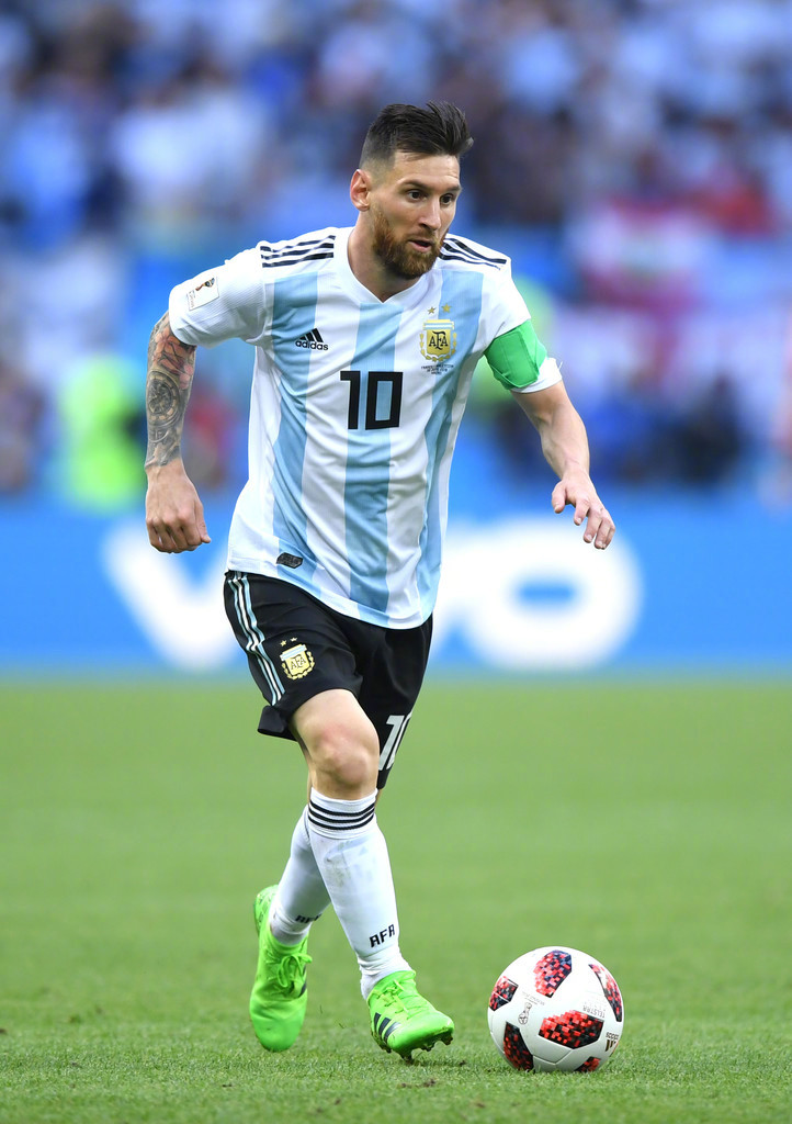 双方都不满！伯恩茅斯队长：B费那个任意球前，连对方都说我没手球（判罚引争议！伯恩茅斯队长：B费任意球前连对手都说我没手球）