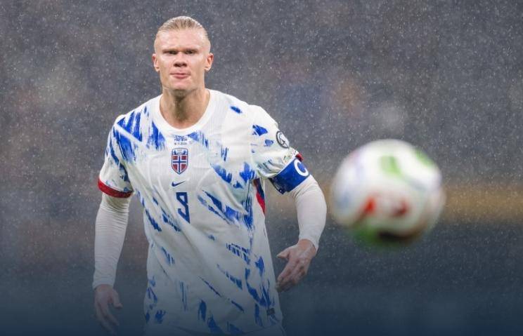 周定洋：很遗憾没能带回3分，但我们向所有人展现了成都精神