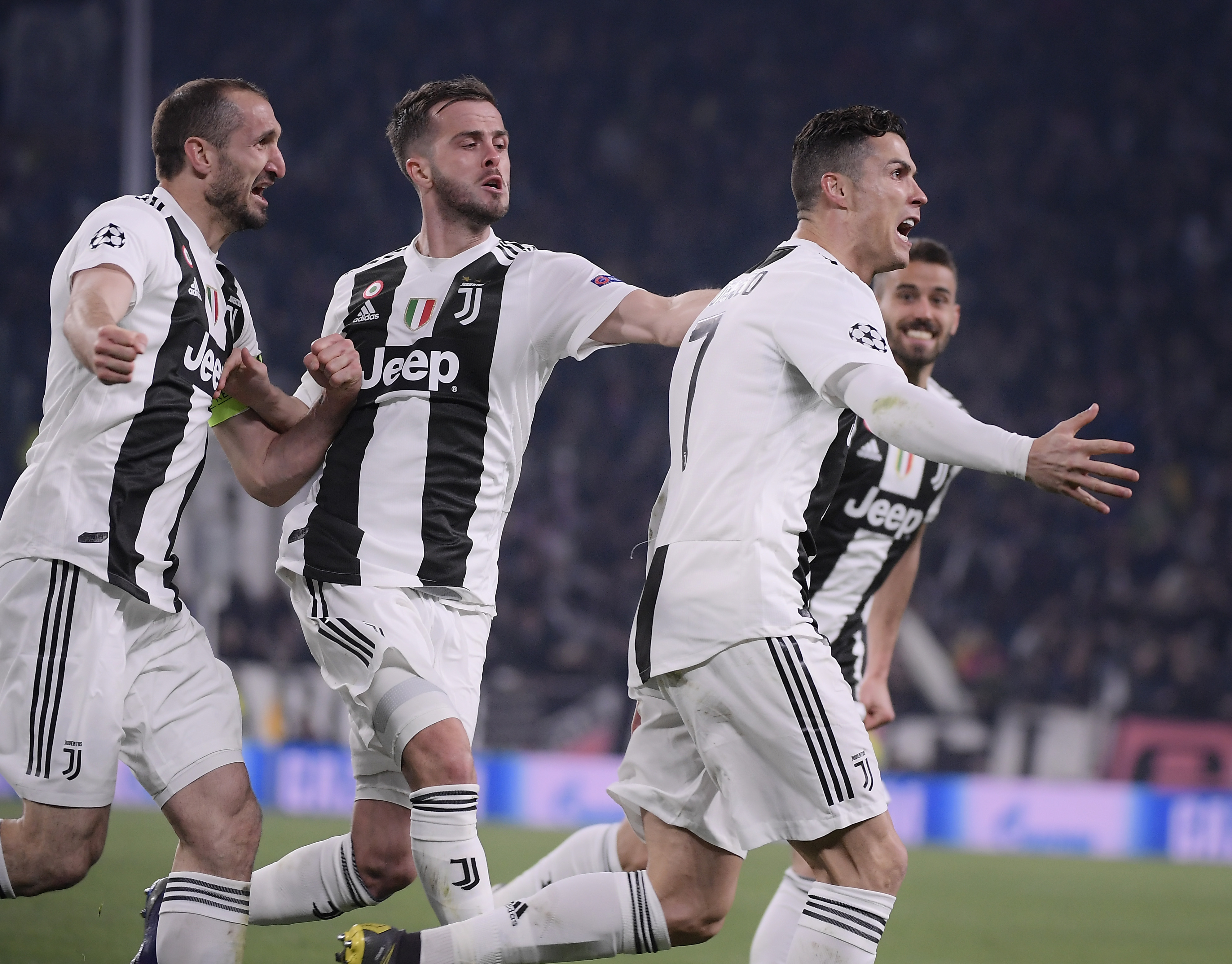 阿斯报：皇马后防仅2人保持全勤，累计因伤缺席场次已达59场